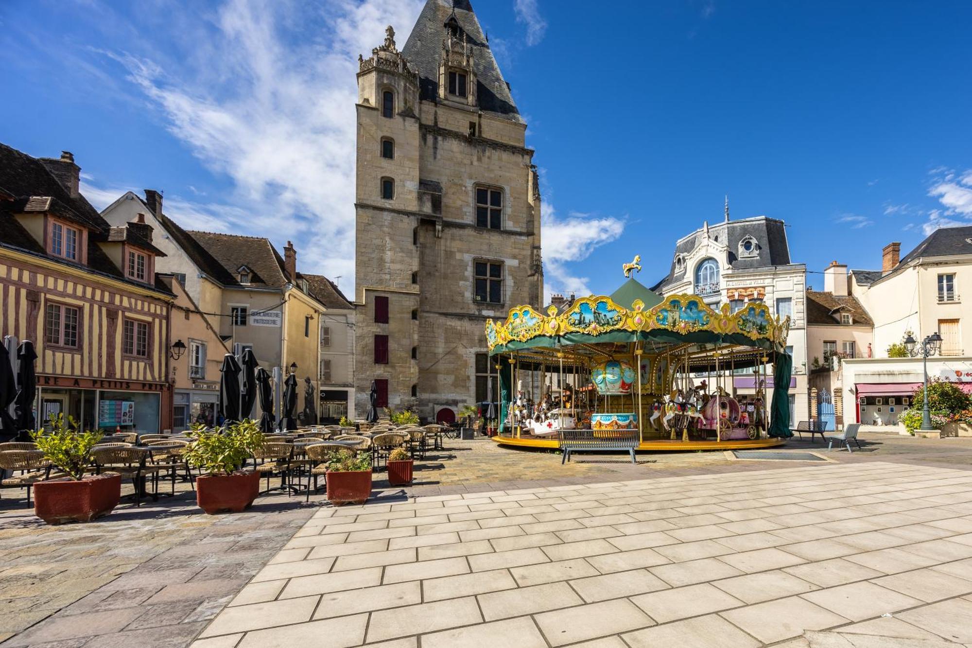 Hotel Le Beffroi Dreux Dış mekan fotoğraf