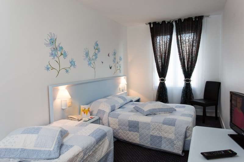 Hotel Le Beffroi Dreux Oda fotoğraf
